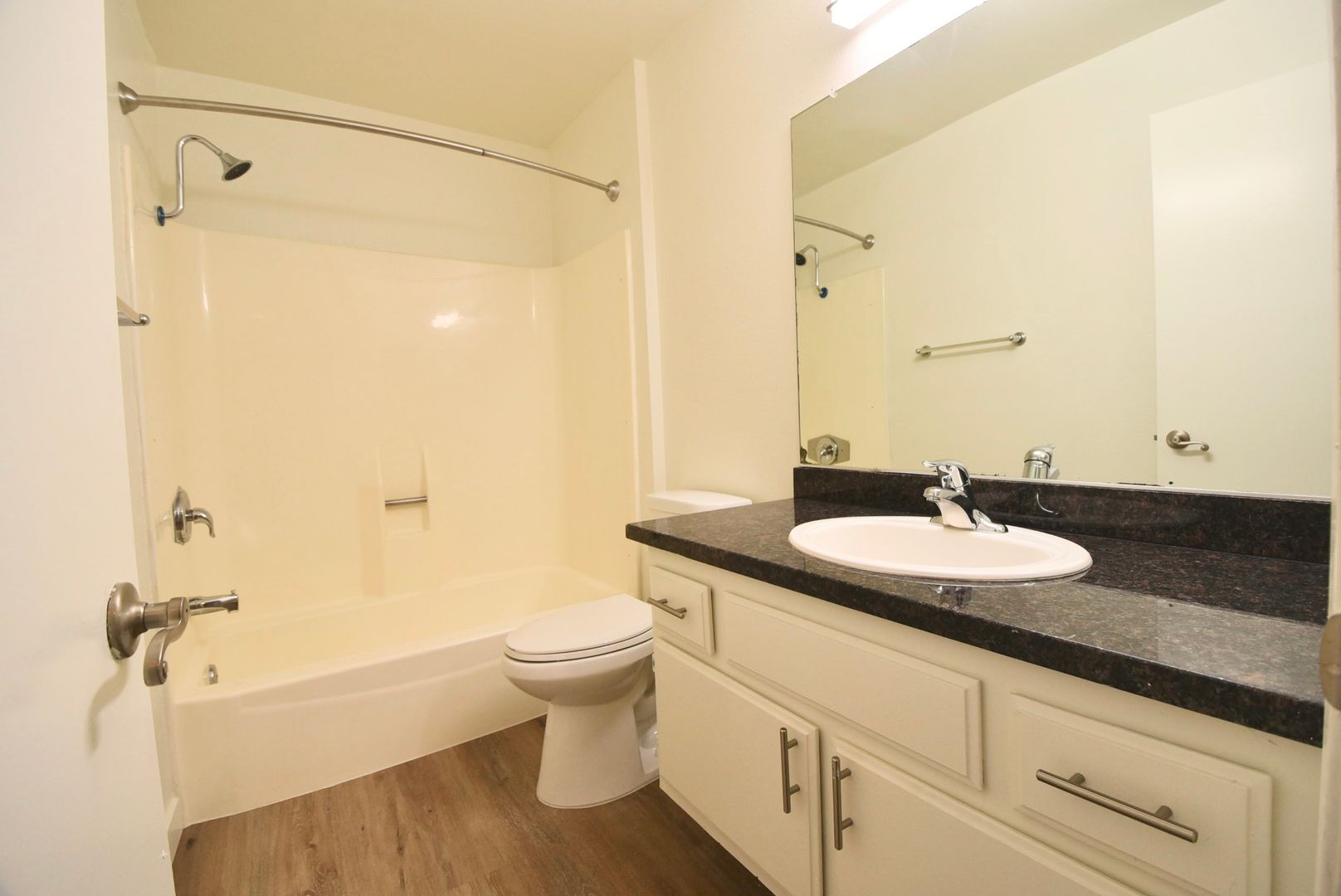 Building Photo - 5617 Woodman Ave