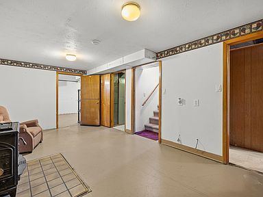 Building Photo - 3 bedroom, 2 bathroom 2,256 sqft home in a quiet Spearfish neighborhood!