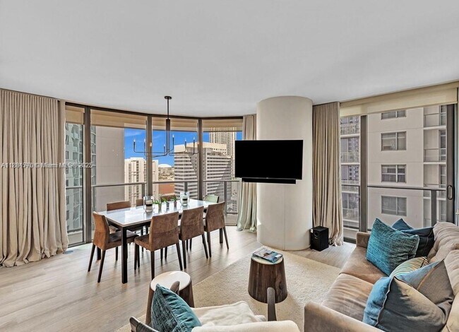 Primary Photo - 55 SW 9th St