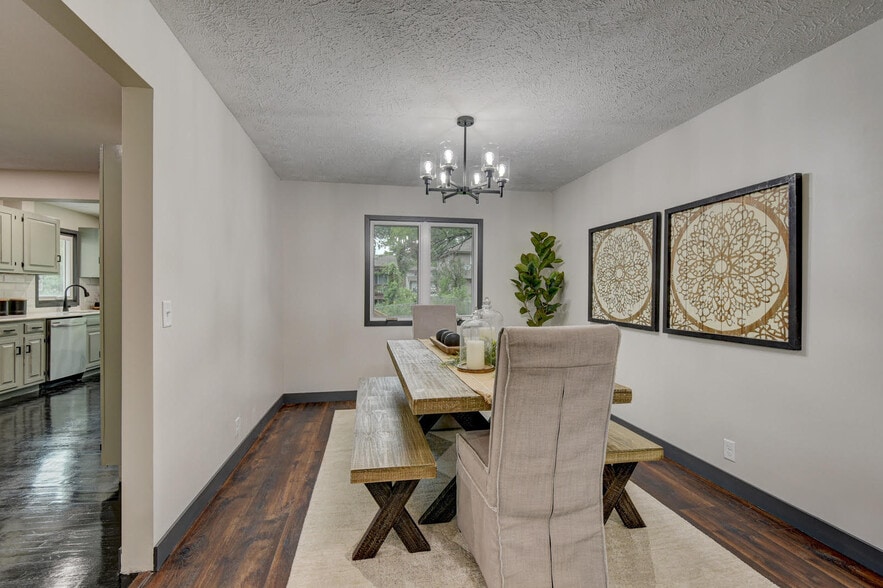 Dining - 11680 Meredith Ave