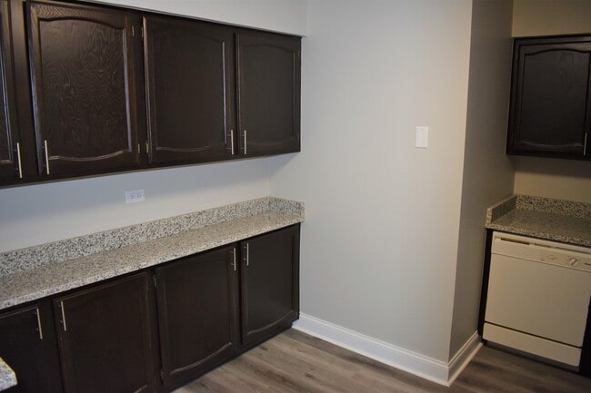 Building Photo - 121 N Gregory St