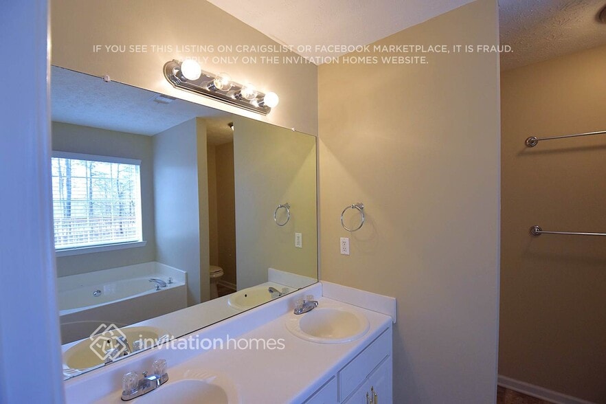 Building Photo - 120 Kimbell Farm Dr