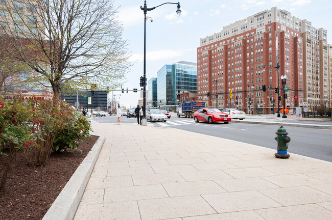 Building Photo - 425 Massachusetts Ave NW