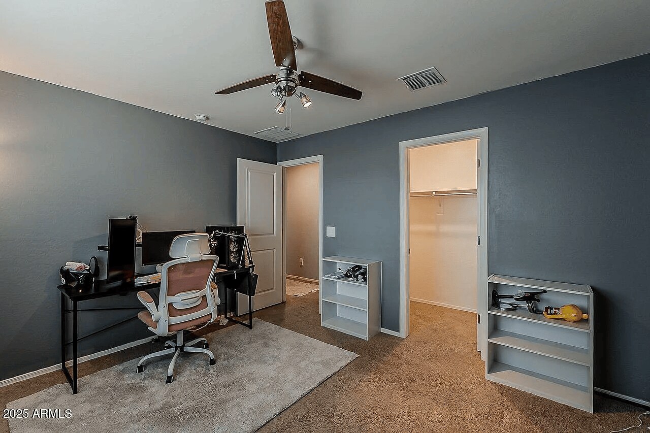 Building Photo - 8721 S 253rd Dr