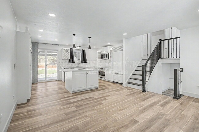 Building Photo - 17805 E Kansas Pl