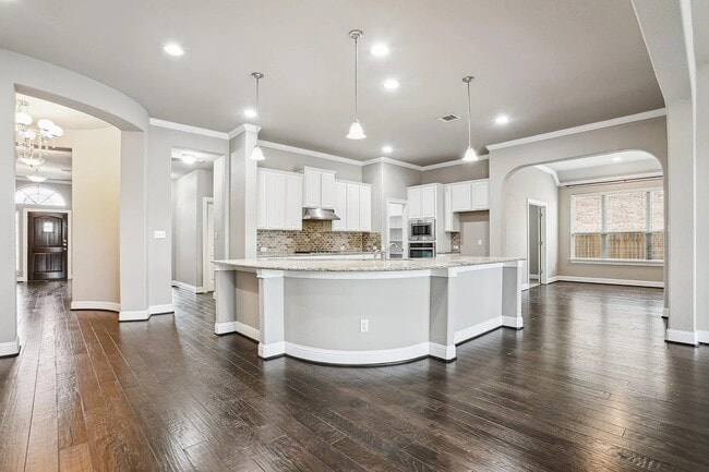 Building Photo - 8804 Vantage Point Dr