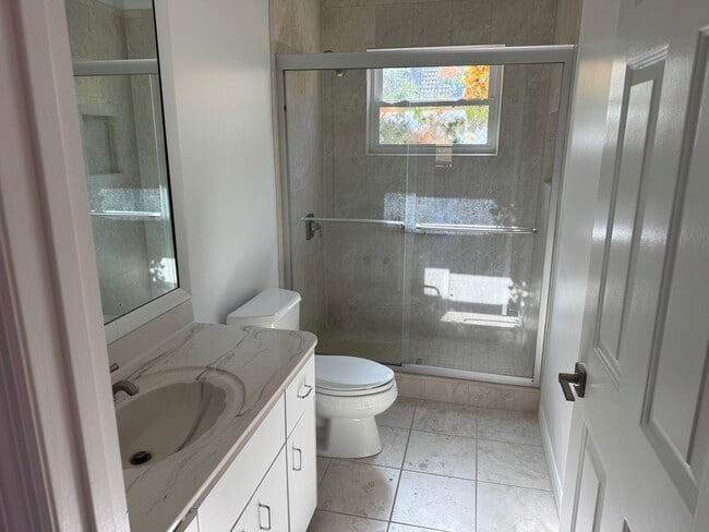 Building Photo - 317 Lanternback Island Dr