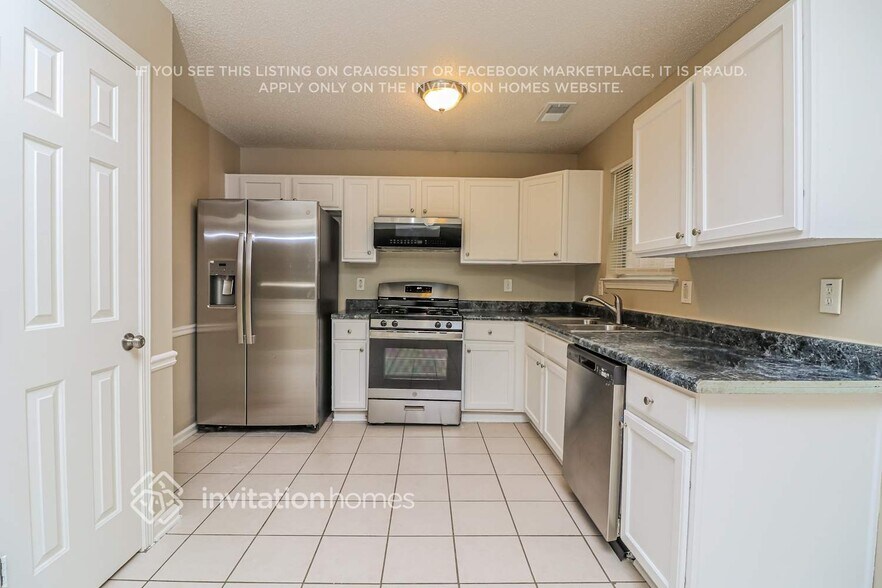 Building Photo - 2934 Duncan Pl