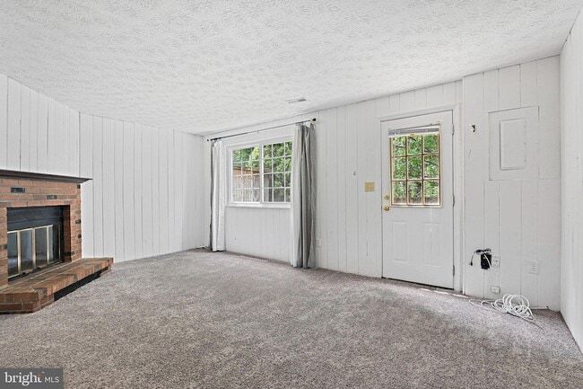 Building Photo - 1646 Barnstead Dr