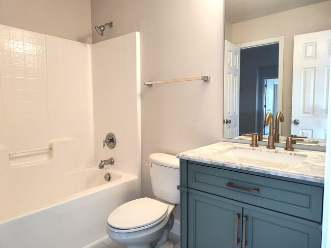 Building Photo - Stunning 2 Story, 4 Bedroom, 4.5 Bath Home Located in the Bridgemill Community in SC!