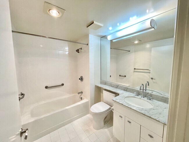Building Photo - 2BR/2BA North Beach Condo W/Private, Huge Terrace, Parking! In-Unit Laundry! Storage! PROGRESSIVE