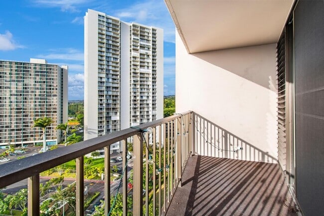Building Photo - 98-351-351 Koauka Loop