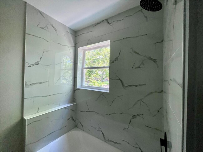 Building Photo - 8335 Bonner Dr