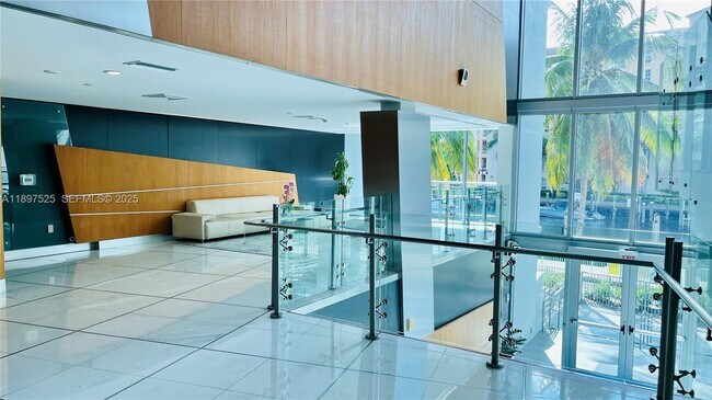 Building Photo - 2950 NE 188th St