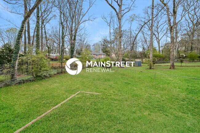 Building Photo - 3 Bedroom Pet-Friendly Home in CLARKSTON, GA with Main Street Renewal