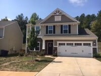 Building Photo - Great home