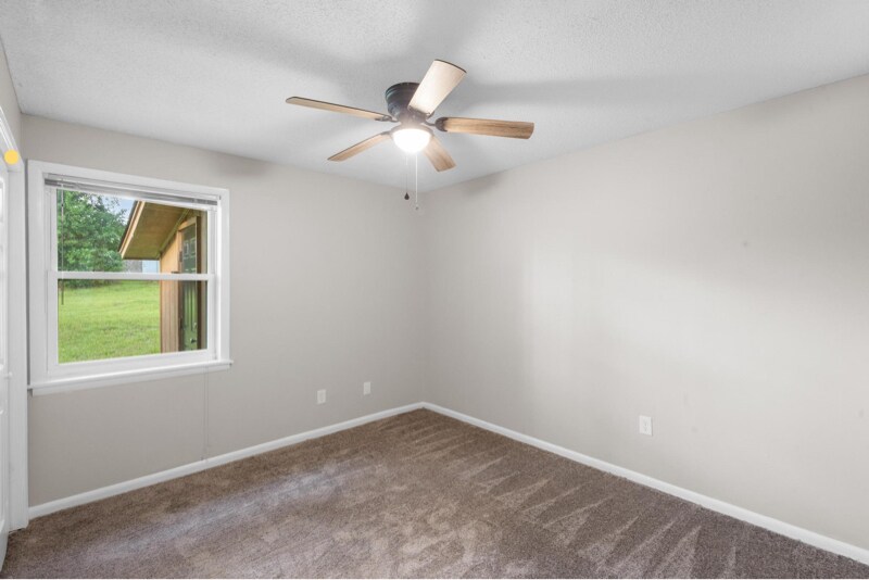 Building Photo - 2837 Lumpkin Rd