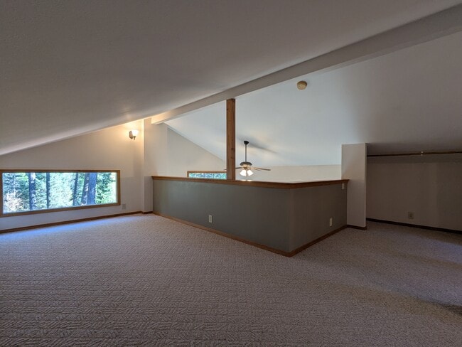 Building Photo - 286 Antler Rdg Rd