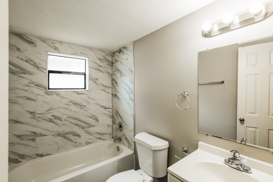 Building Photo - 1875 NW 151st St