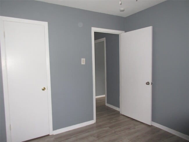 Building Photo - 6315 Roughlock St