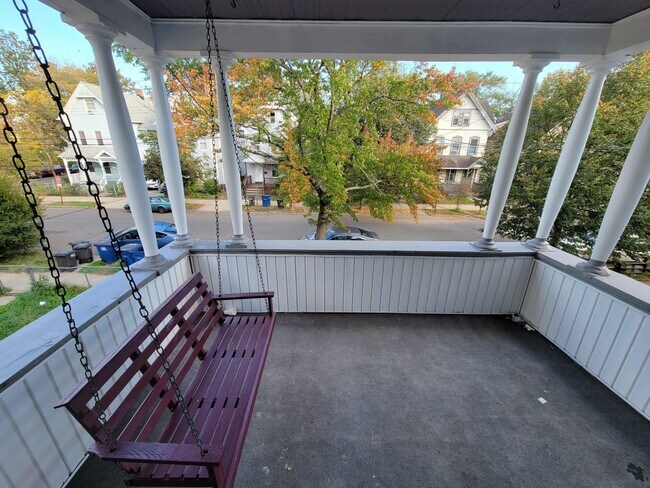 Building Photo - 504 Winthrop Ave