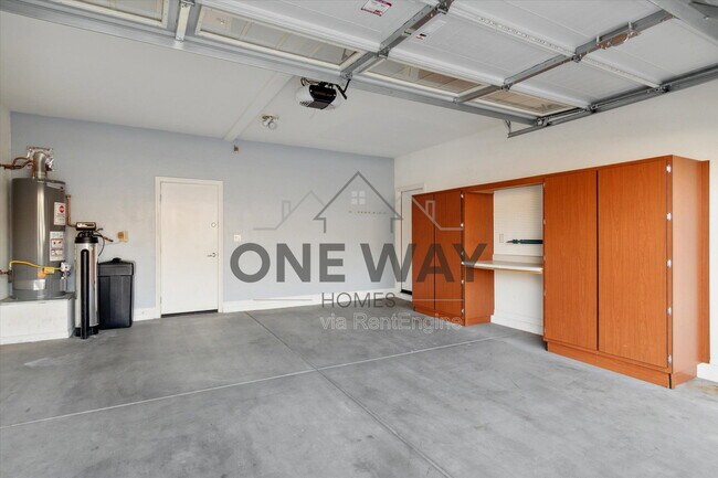 Building Photo - 18815 E Swan Dr