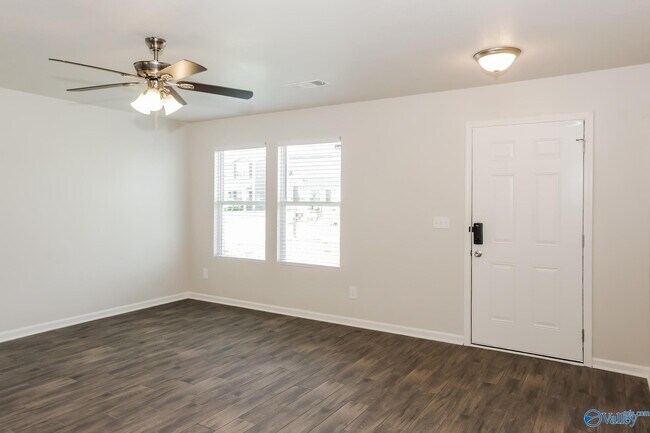 Building Photo - 120 Wethersfield Dr