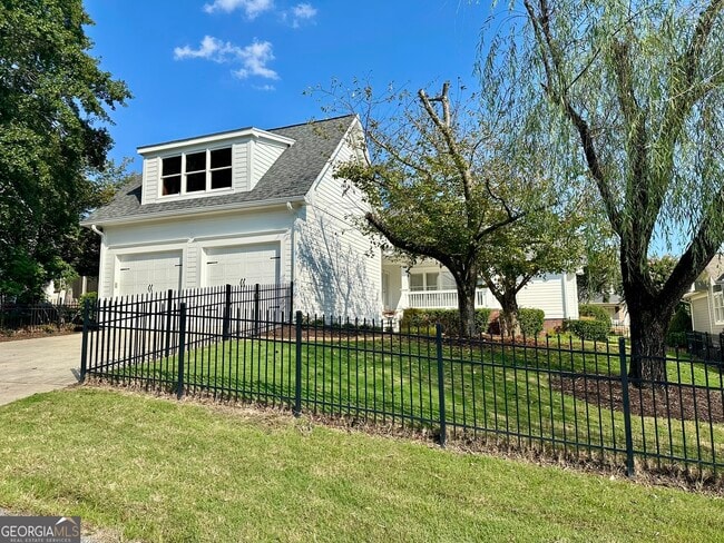 Building Photo - 2635 Muskogee Ln