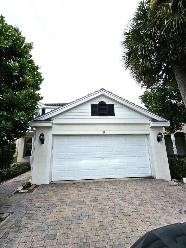 Building Photo - 169 Berenger Walk