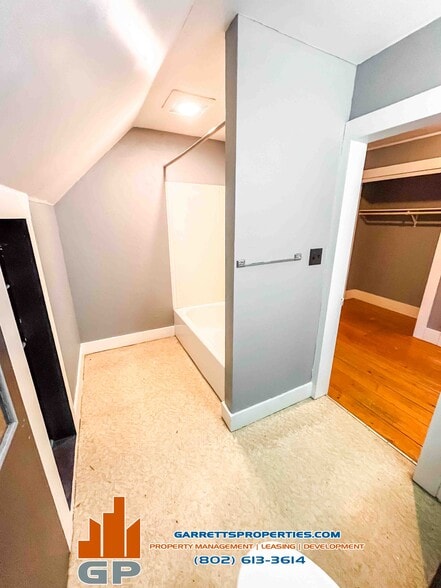 Building Photo - 24 Steeple Pl