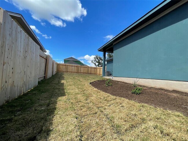 Building Photo - 2929 Sage Ranch Dr