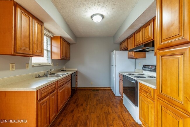 Building Photo - 1504 Marconi Dr