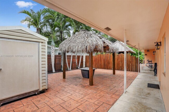 Building Photo - 920 SW 30th St