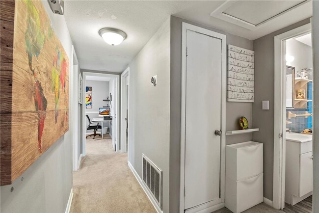 Building Photo - 1653 Peruvian Ln