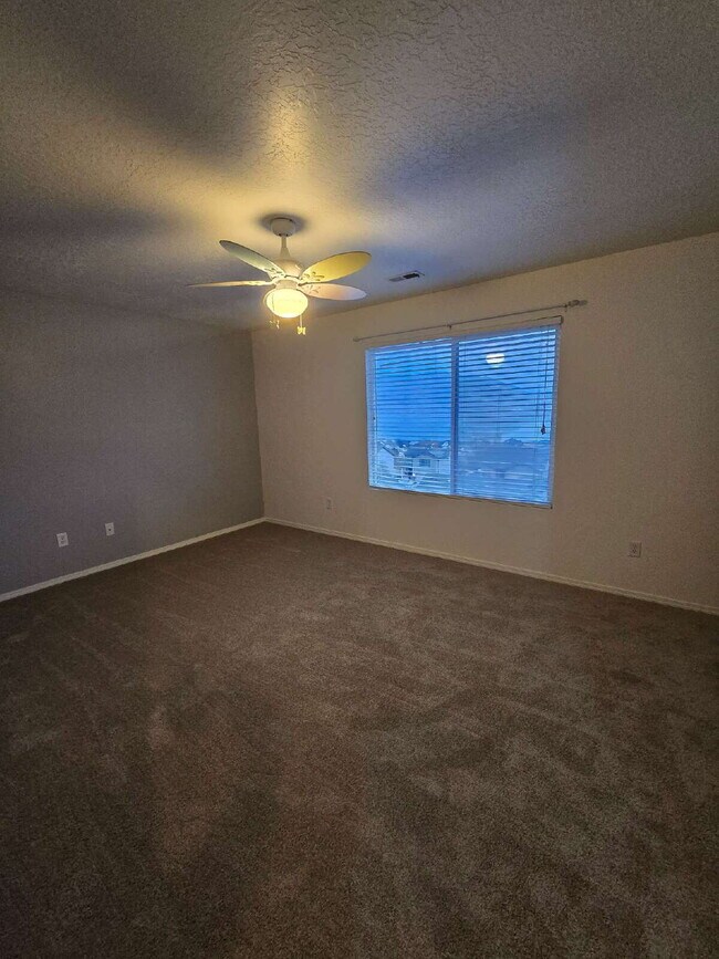 Building Photo - "Single Family Home with Incredible View!"