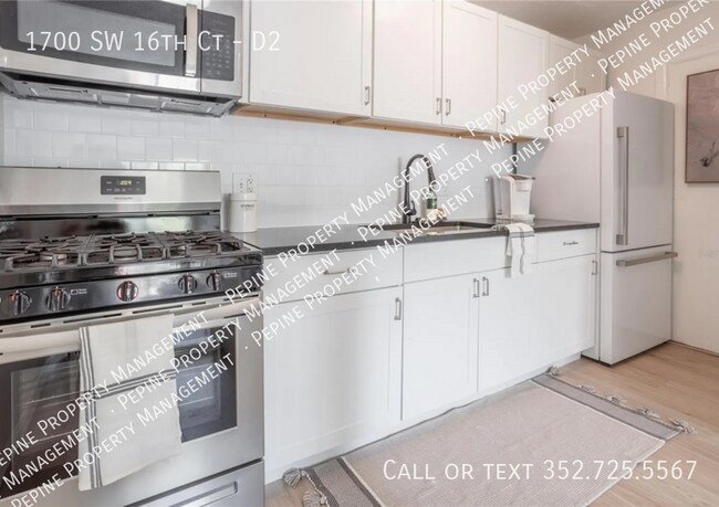 Building Photo - 1700 SW 16th Ct