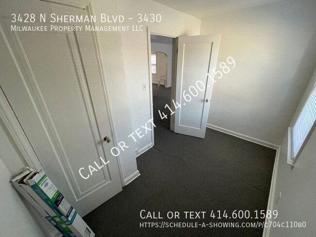 Building Photo - Prime location 3 bedroom unit!!