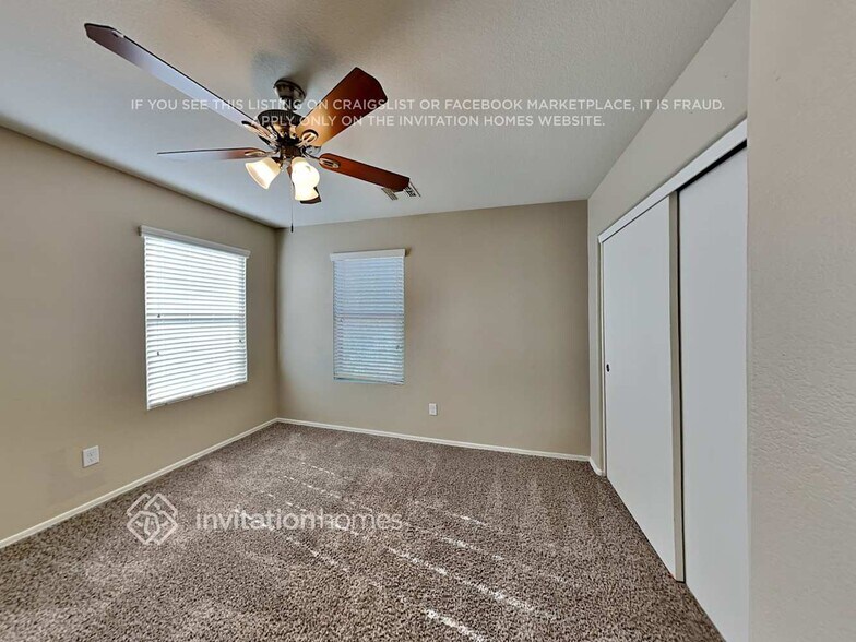 Building Photo - 207 E Valley View Dr