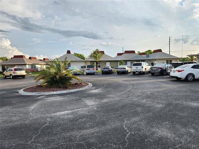 Building Photo - 4347 Tahitian Gardens Cir