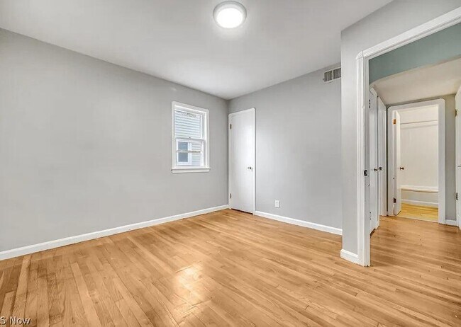 Building Photo - 3753 W 117th St
