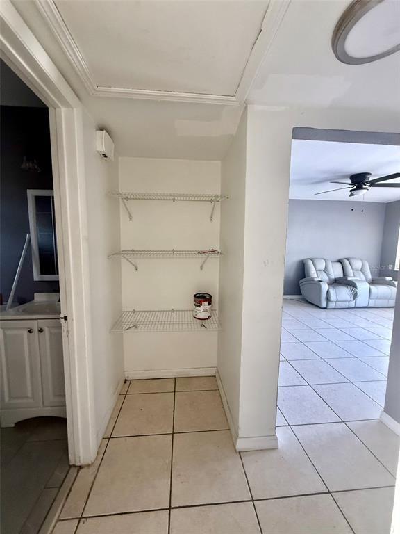 Building Photo - 822 Ariana St