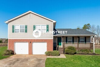 Building Photo - 3 Bedroom Pet-Friendly Home in Ellenwood, GA with Main Street Renewal