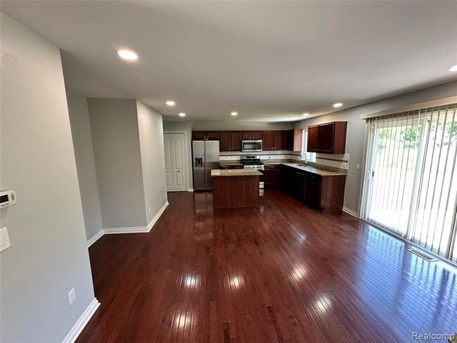 Building Photo - 43570 Cherrywood Ln