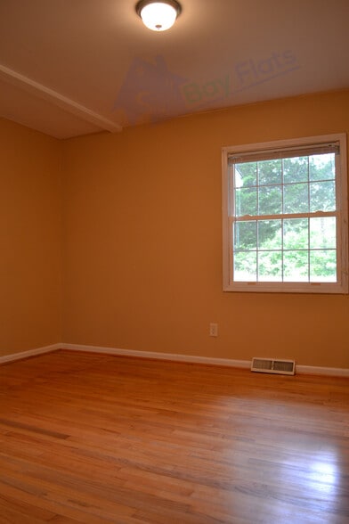 Building Photo - 20901 Hermanville Rd