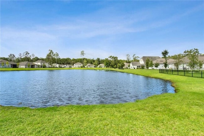 Building Photo - 300 Chinquapin Dr