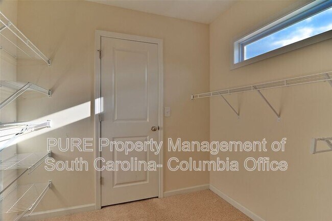 Building Photo - 207 Eagle Park Dr