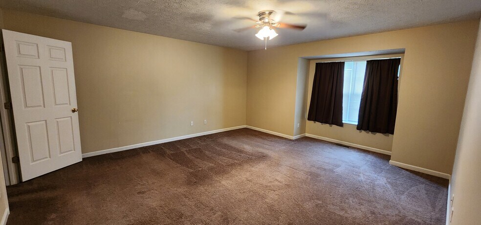 Building Photo - 1714 Bend View Ln