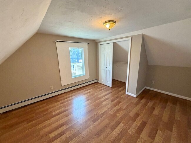 Building Photo - 30 Riverview St