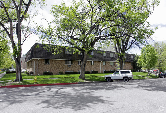 Building Photo - Westwind Apartments