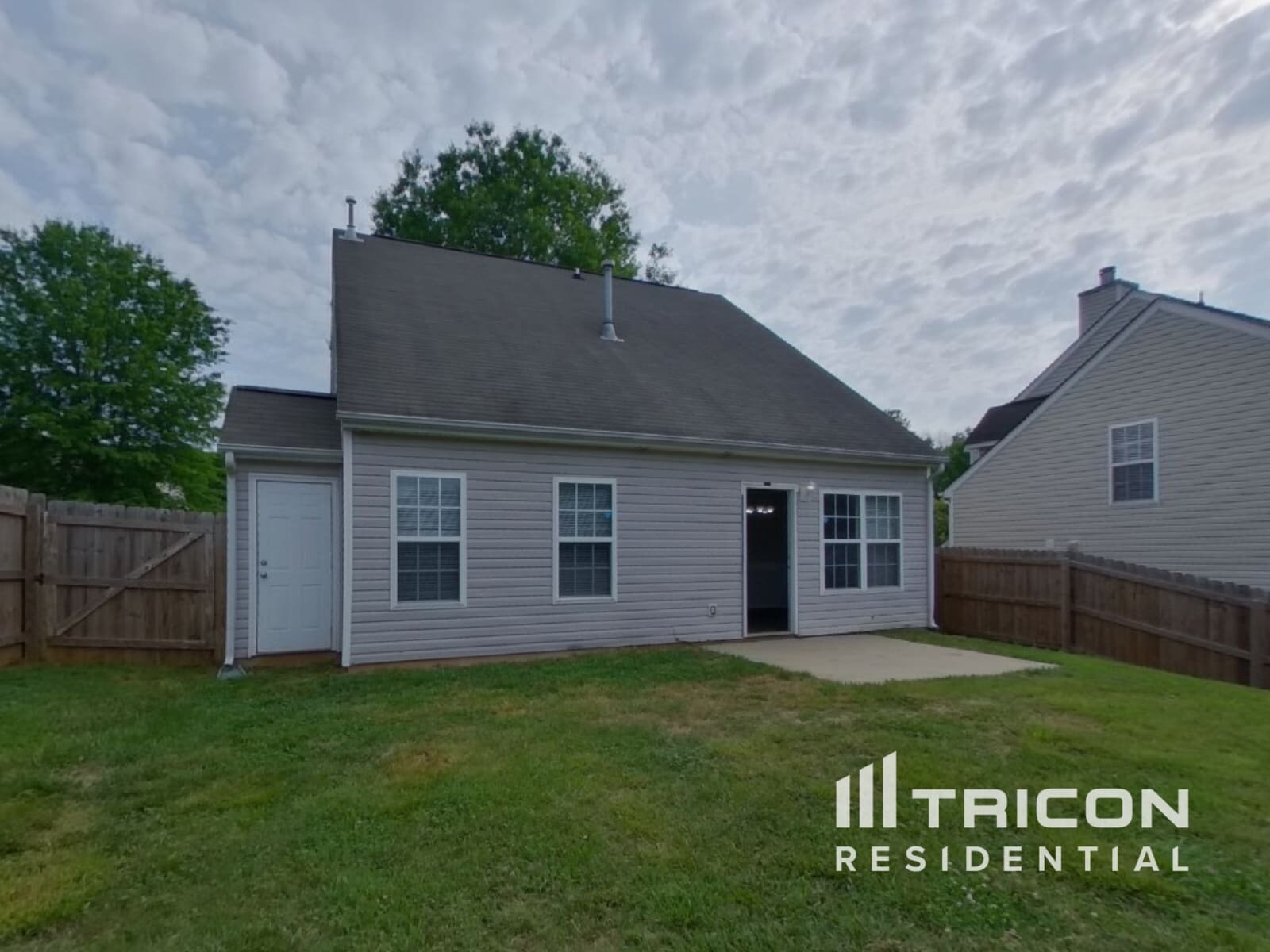 Building Photo - 1392 Zered Pl NW